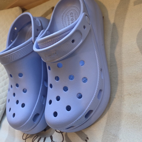 CROCS Shoes - CROCS Women's Or Unisex Lavender Lilac Men's Size 6, Women's Size 8